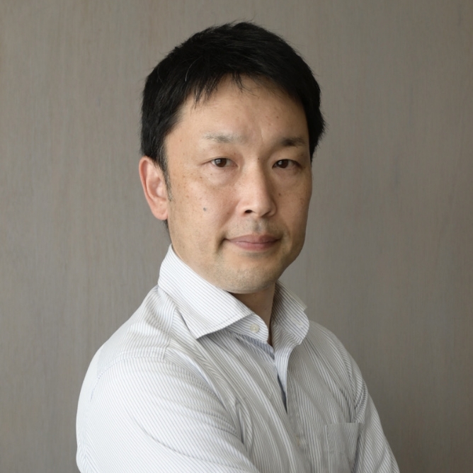 塚由 隆史